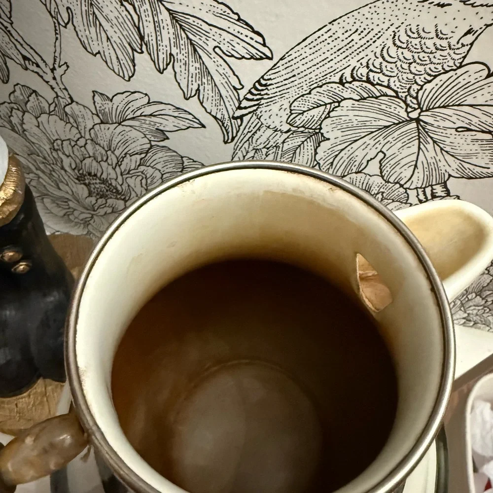 Mackenzie Childs RARE 64 oz Jug Courtly Check Black and White Teapot - Picture 10 of 10